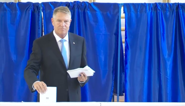 Klaus Iohannis: Este o zi importantă, vă invit pe toți să poftiți la vot