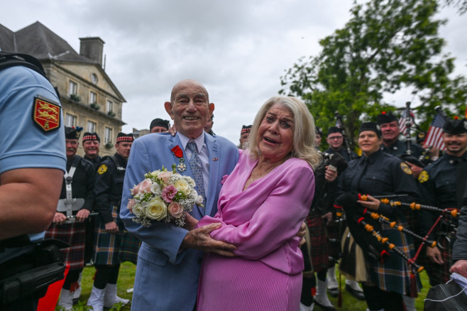 100-Year-Old World War II veteran marries on 80th D-Day Anniversary in France