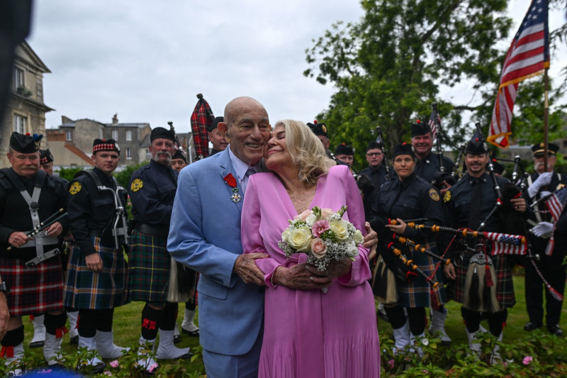 100-Year-Old World War II veteran marries in France