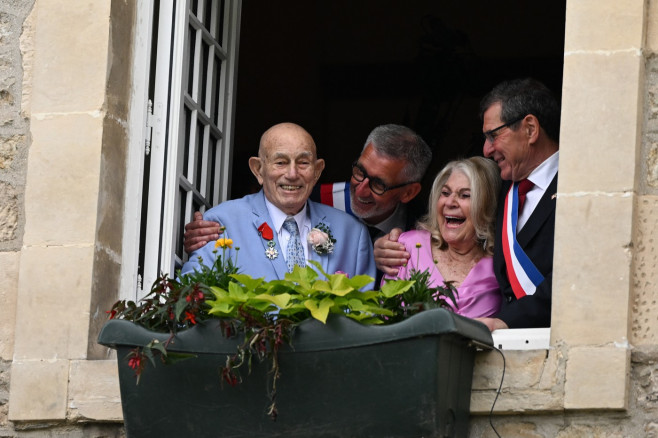 100-Year-Old World War II veteran marries on 80th D-Day Anniversary in France