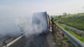 microbuz care a luat foc pe autostrada