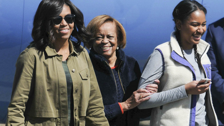 marian robinson alaturi de michelle obama