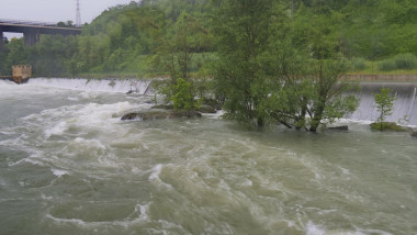 The heavy rains in May swelled the Adda river, bringing it to the threshold of high alert due to the risk of flooding.