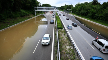 inundatie drum autostrada germania profimedia