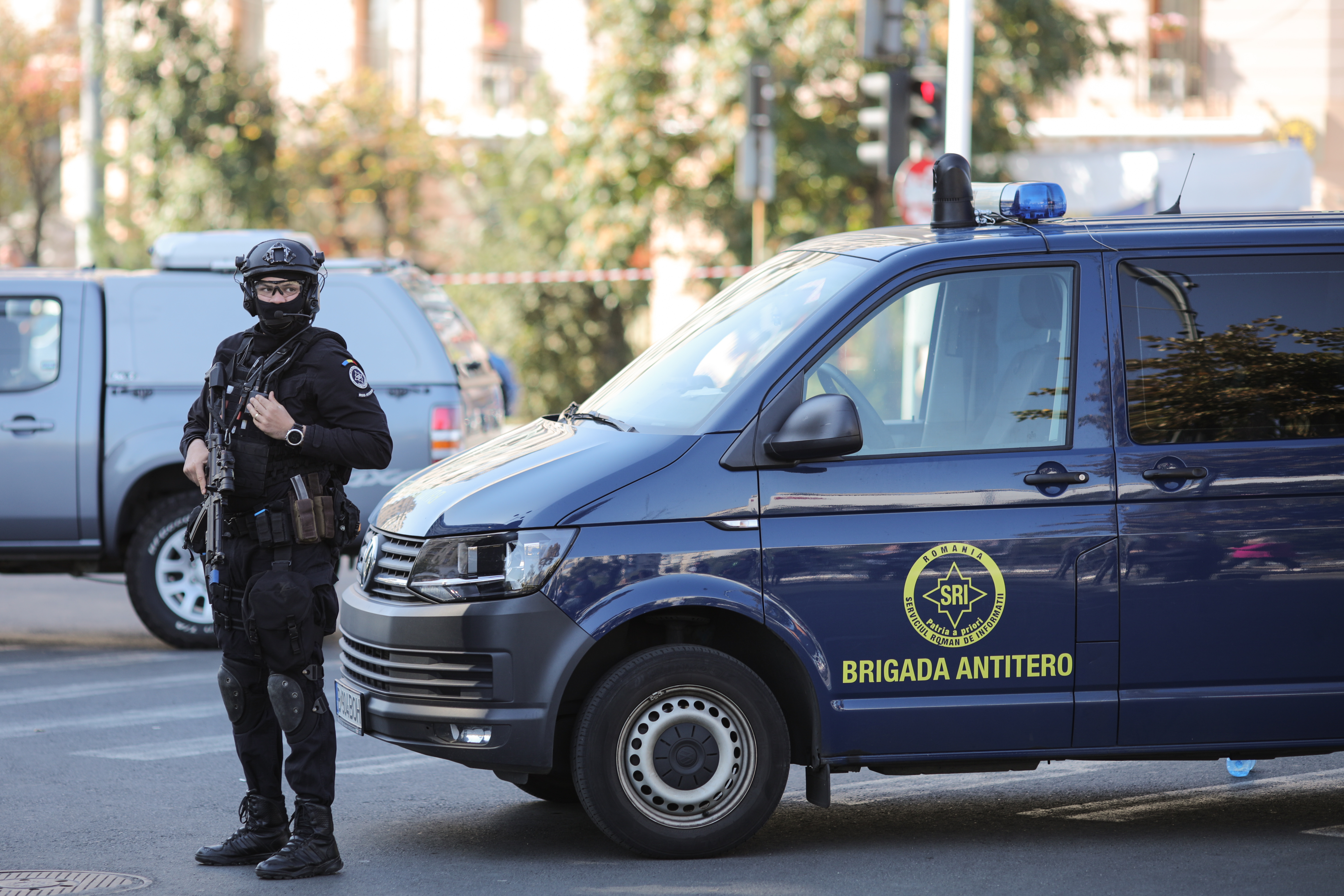 Atac la ambasada Israelului din București. Polițiștii spun că autorul, care a încercat să-și dea foc, avea „o nemulțumire personală”