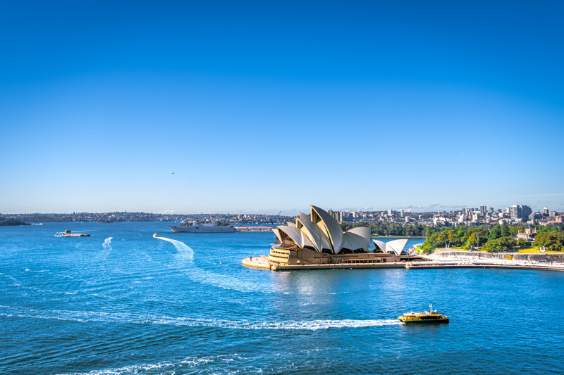 A,Busy,Morning,Around,The,Sydney,Opera,House,the,Transportation,Boat