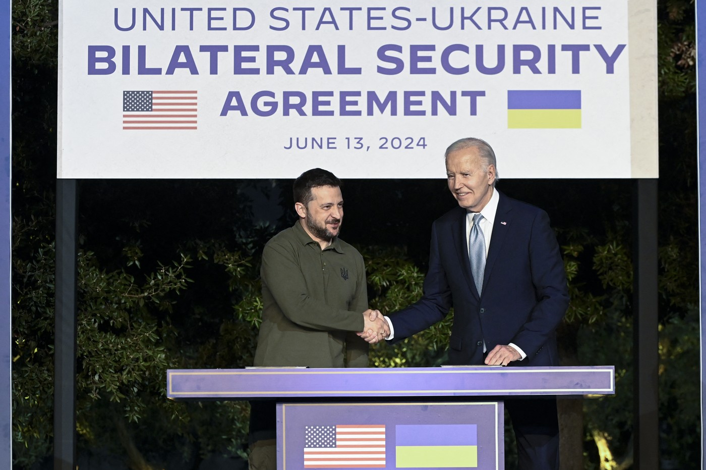 Ce cuprinde acordul de securitate semnat de Biden și Zelenski în Italia și cum ar putea Trump să pună punct acestui pact 
