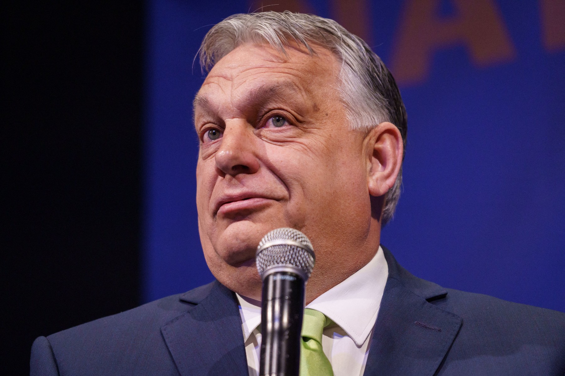 Coloana lui Viktor Orban în Germania a fost implicată într-un accident grav. Un polițist a murit