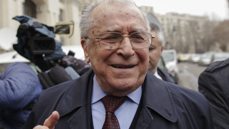 ion iliescu in fata parchetului