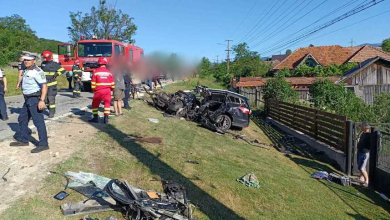 Un autocar plin cu elevi a fost implicat, sâmbătă, într-un accident rutier pe DN 67, în judeţul Vâlcea