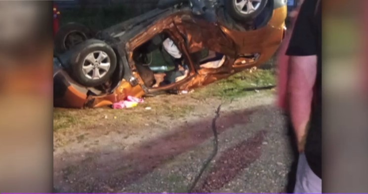 Accident grav cu un mort și patru răniți, între care un copil, în județul Prahova. Momentul impactului a fost filmat