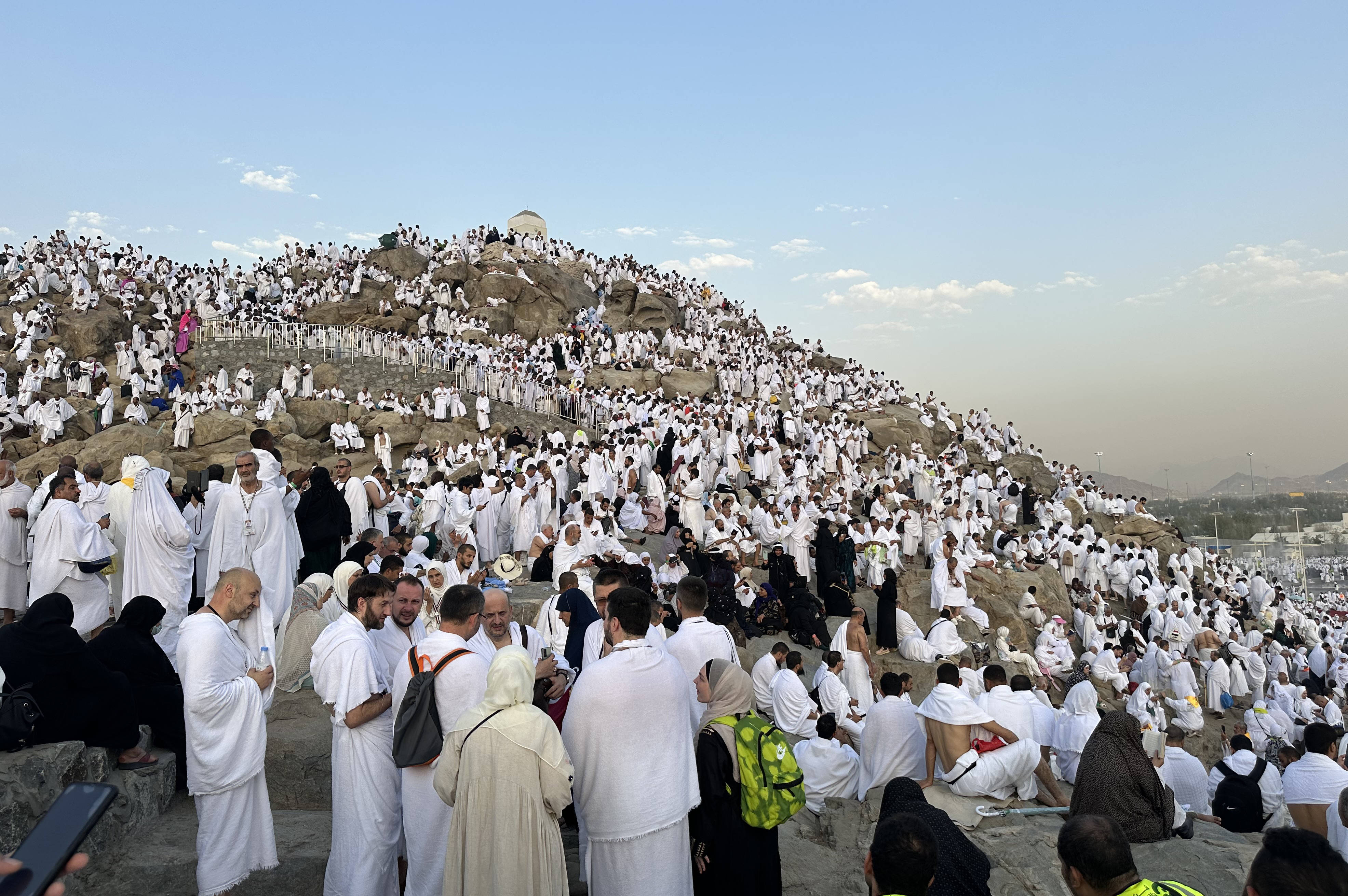 Șase pelerini au murit din cauza căldurii, la Mecca. Temperaturile se apropie de 50 de grade Celsius