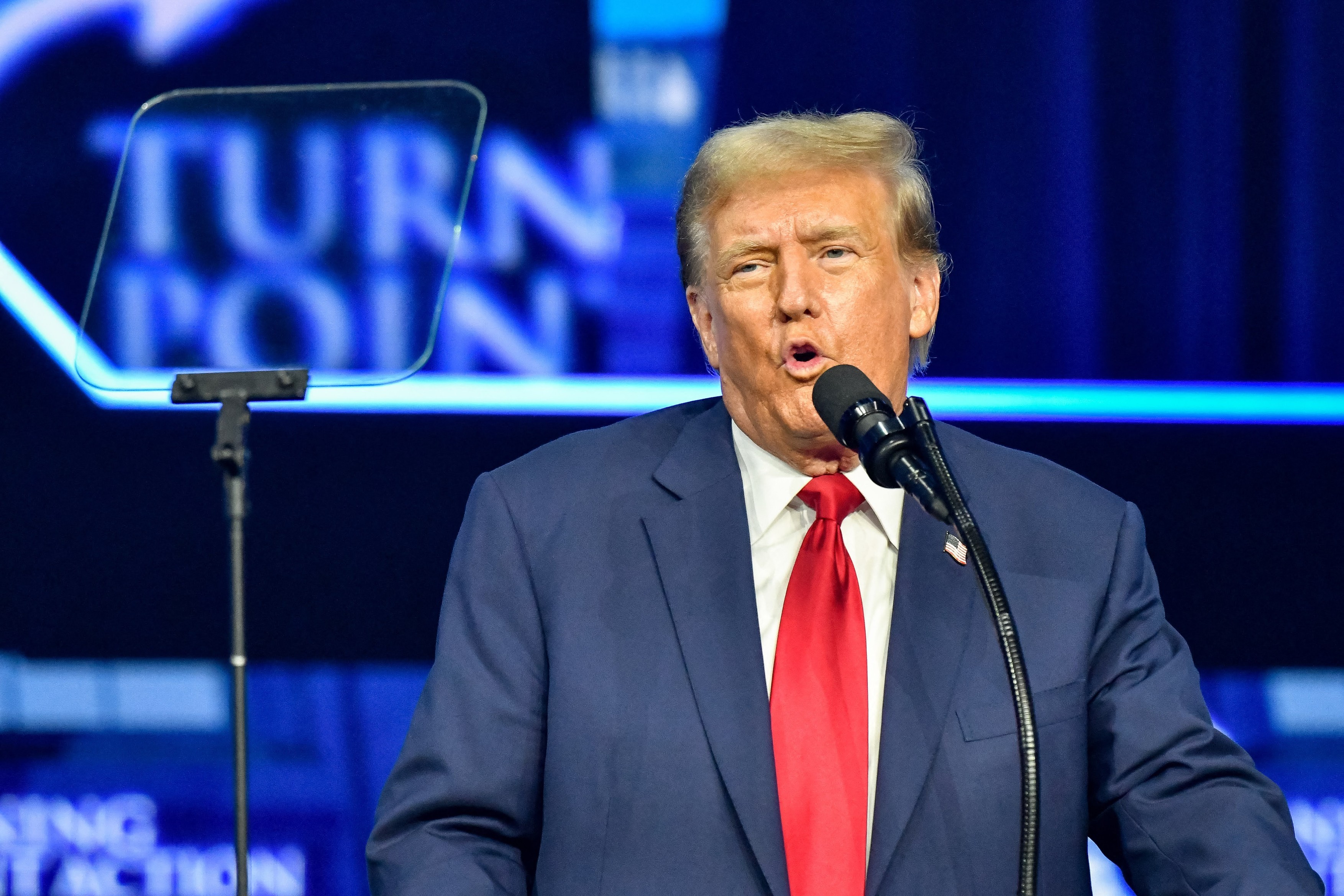 Trump amenință că va opri ajutorul acordat de SUA Ucrainei dacă va fi reales președinte