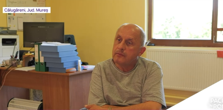 Beneficiari lăsați să moară într-un azil în Mureș. Sora unui pacient decedat acuză că directorul a „intervenit chirurgical în dormitor”