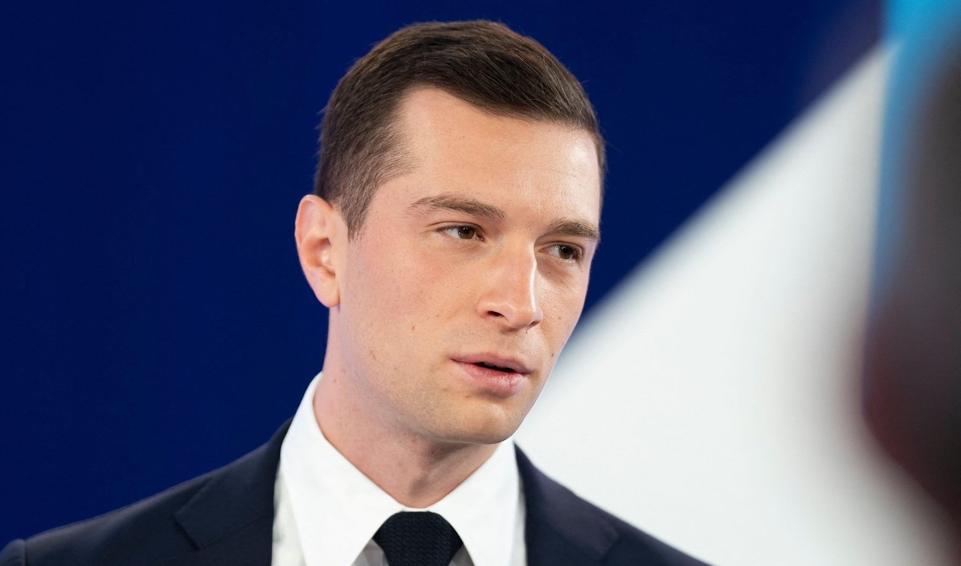 Liderul RN, Jordan Bardella, vrea majoritate absolută în parlament pentru a fi premierul Franței. Ce spune despre o coabitare cu Macron