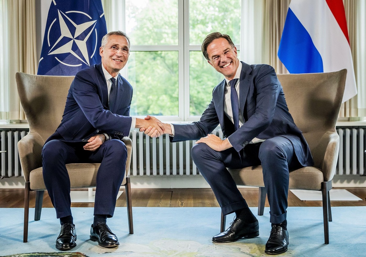 Jens Stoltenberg îl susține pe Mark Rutte la șefia NATO