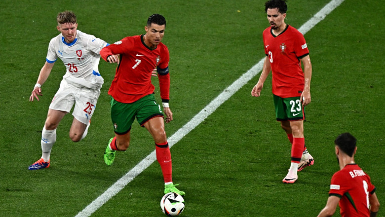 faza de joc din meciul portugalia cehia