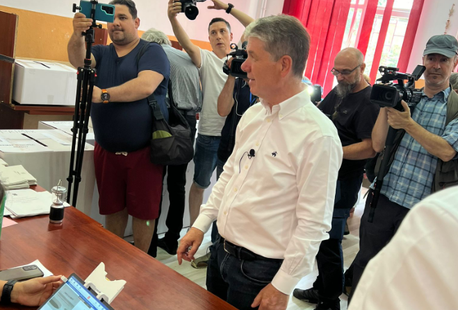 Alegeri locale 2024 - rezultate parțiale: Scripcaru (PNL) câştigă Primăria Brașov, devansându-l pe actualul primar, Coliban