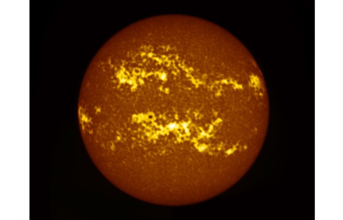 Cum arată o erupție solară. Misiunea indiană de studiere a Soarelui a surprins imagini inedite
