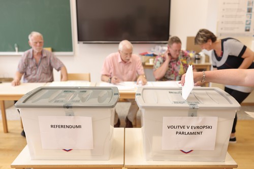 Slovenii au votat pentru legalizarea eutanasiei şi a consumului de canabis în două referendumuri desfăşurate duminică