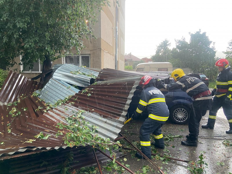 pompieri-inundatii-fb-igsu1