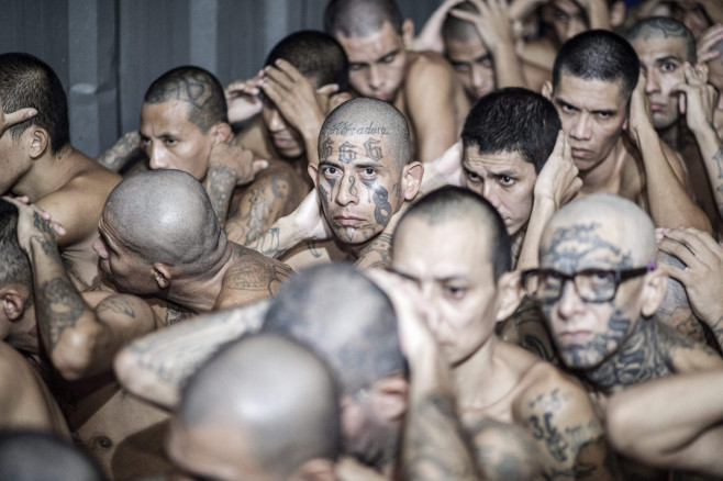 2,000 gang members transferred to the high-security prison in El Salvador