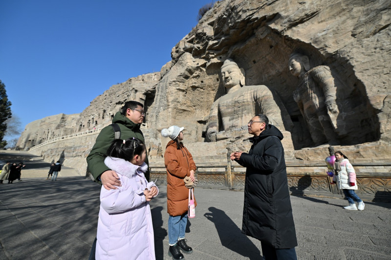 (ChineseToday)CHINA SHANXI YUNGANG GROTTOES NPC DEPUTY (CN)