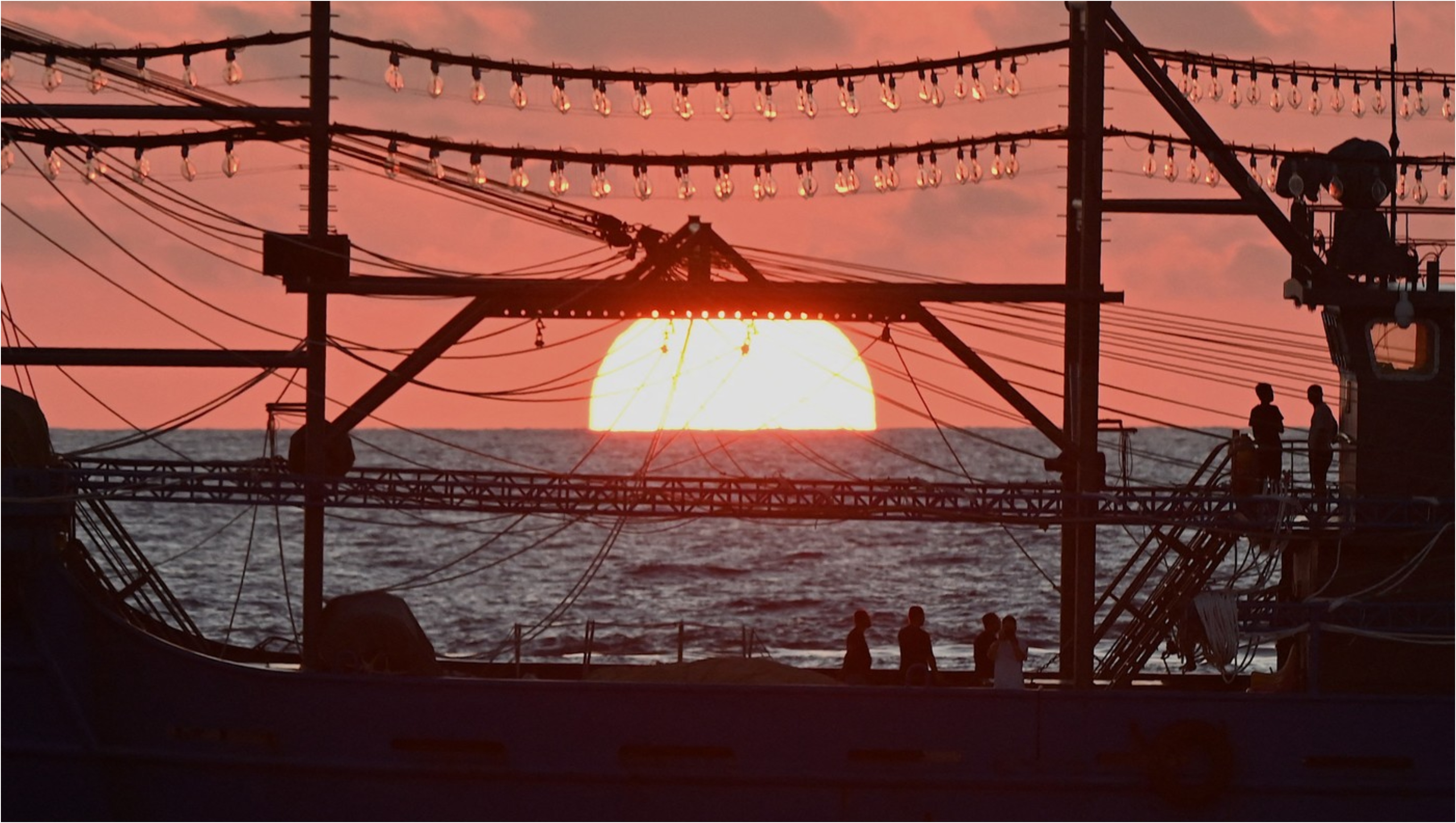 Ce este armada din umbră cu care Beijingul amenință să pună stăpânire pe Marea Chinei de Sud