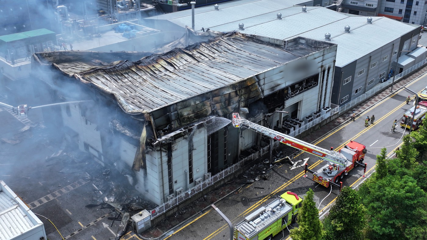 Incendiu devastator la o fabrică din Coreea de Sud. Zeci de oameni au murit