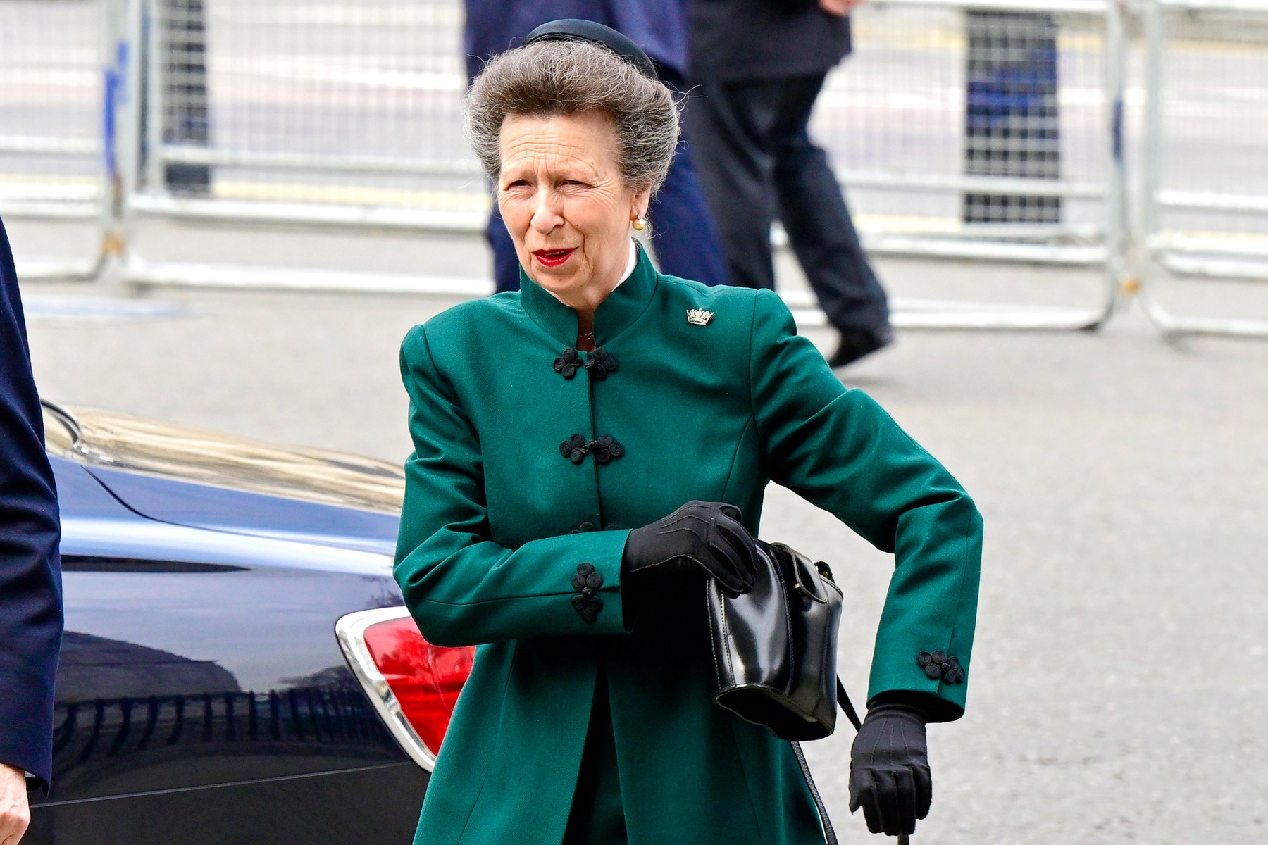 În ce stare e prinţesa Anne a Marii Britanii, ea a fost vizitată la spital de soțul său. Anunțul făcut de Palatul Buckingham