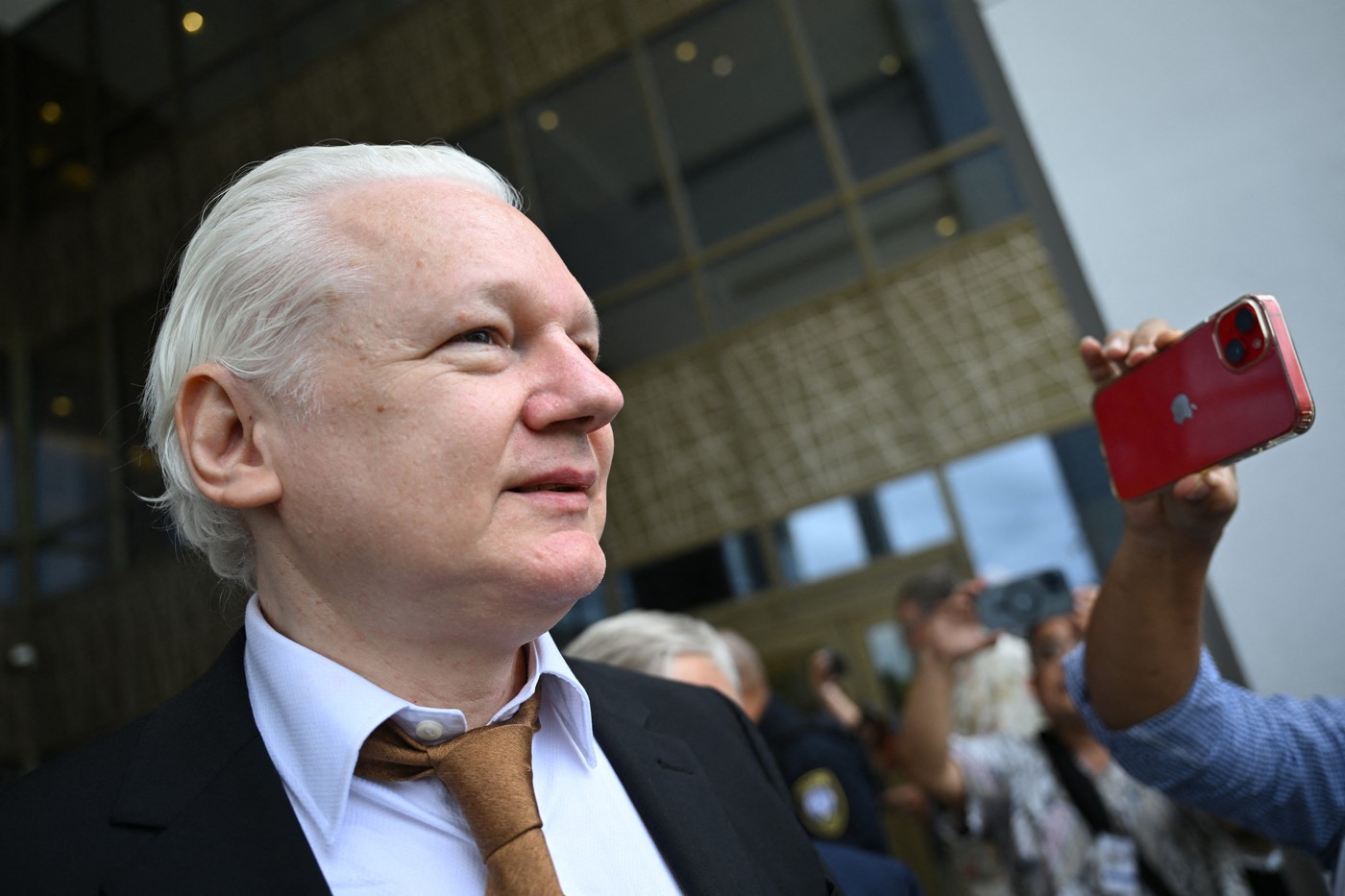 Guvernul SUA spune că Julian Assange, eliberat printr-un acord cu justiția americană, „a pus oameni în pericol”