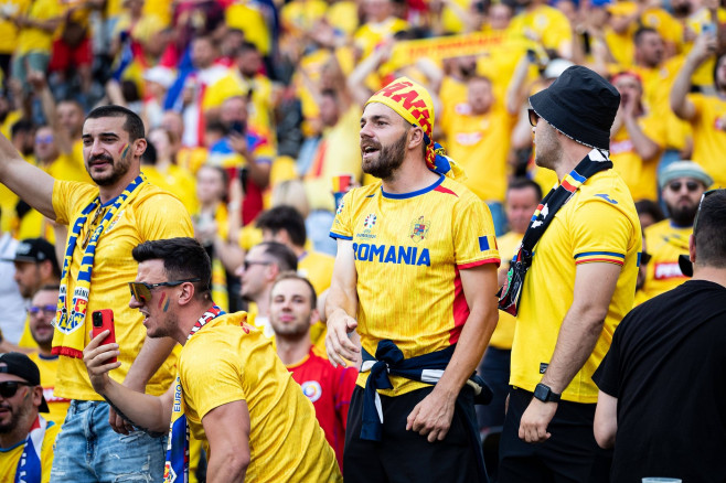 Rumaenische Fans GER, Slovakia (SVK) vs. Romania (ROU), Fussball Europameisterschaft, UEFA EURO, EM, Europameisterschaft