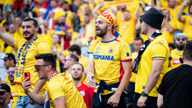 Rumaenische Fans GER, Slovakia (SVK) vs. Romania (ROU), Fussball Europameisterschaft, UEFA EURO, EM, Europameisterschaft