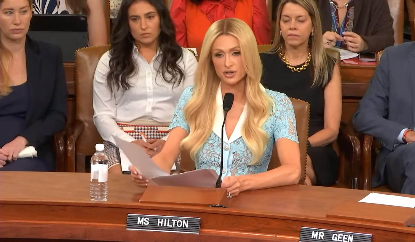 Paris Hilton, mărturii în fața Congresului: Am fost smulsă din pat în miezul nopții, hrănită forțat cu medicamente și abuzată sexual