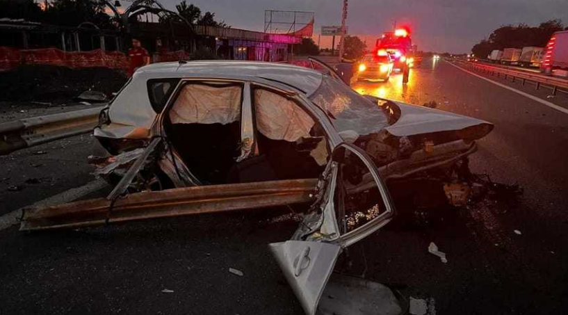 Un şofer beat şi posibil drogat și-a făcut maşina praf după ce a intrat în parapetul de pe autostrada A1