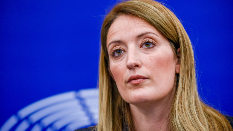 roberta metsola la o sedinta in parlamentul european