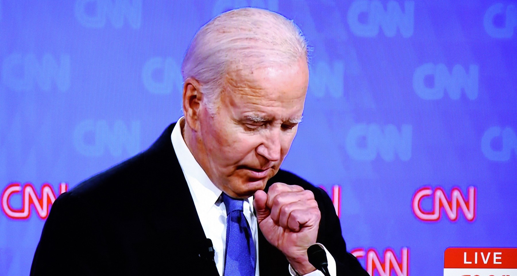 Un congresman democrat îi cere lui Biden să se retragă din cursa pentru Casa Albă: „Nu trebuie să ne predea lui Trump”