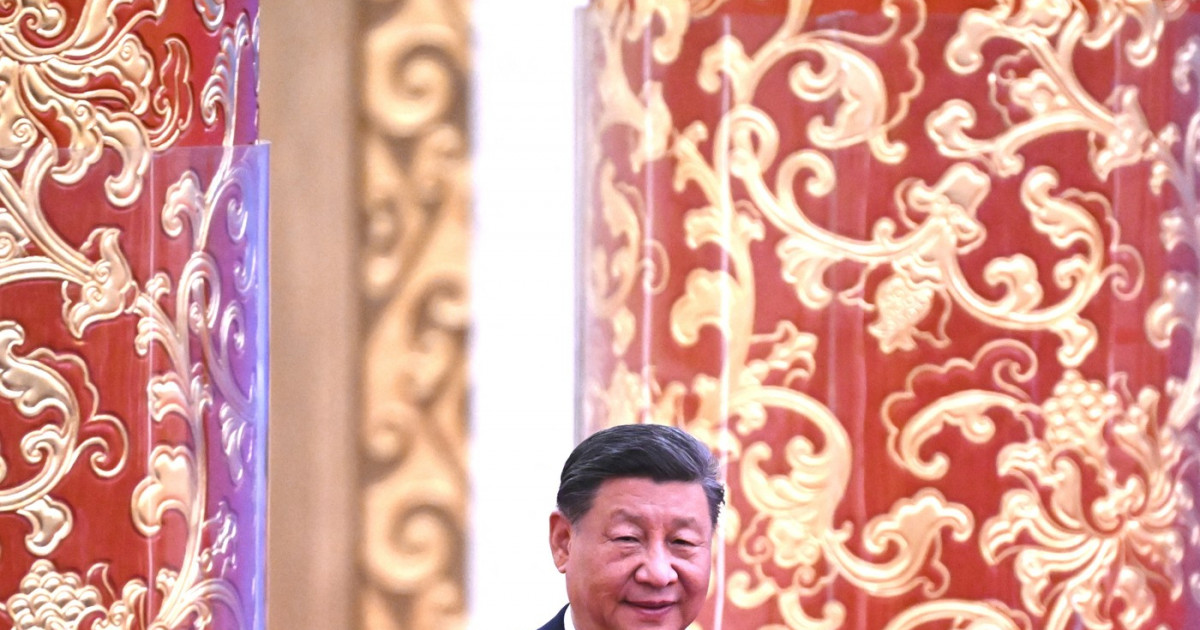 Xi Jinping speaks of “modernization” and “reforms” of China, at a critical moment of crisis and real estate tributes