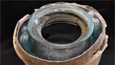 urnă funerară romană descoperită în Spania care conține cel mai vechi vin descoperit vreodată