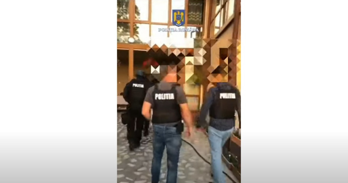 O femeie din Ploiești a fost terorizată, timp de doi ani, să își cedeze casa unor străini