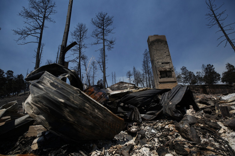 Wildfires destroyed 1400 structures in village of Ruidoso, New Mexico