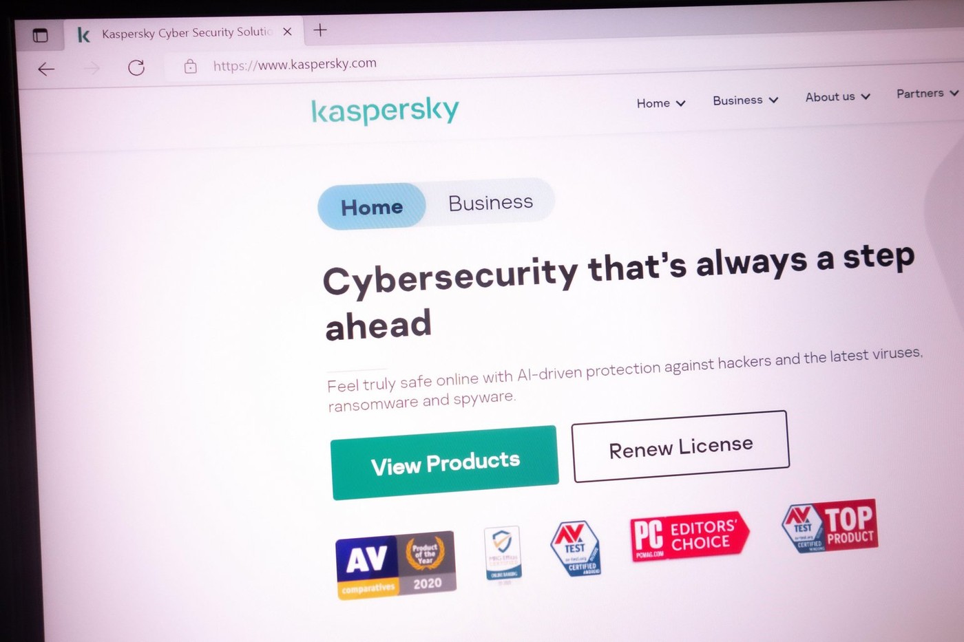 Administrația Biden interzice vânzarea programelor antivirus Kaspersky în SUA, din cauza legăturilor companiei cu guvernul rus (surse)