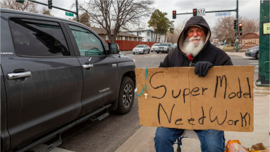 persoană fără adăpost în Denver