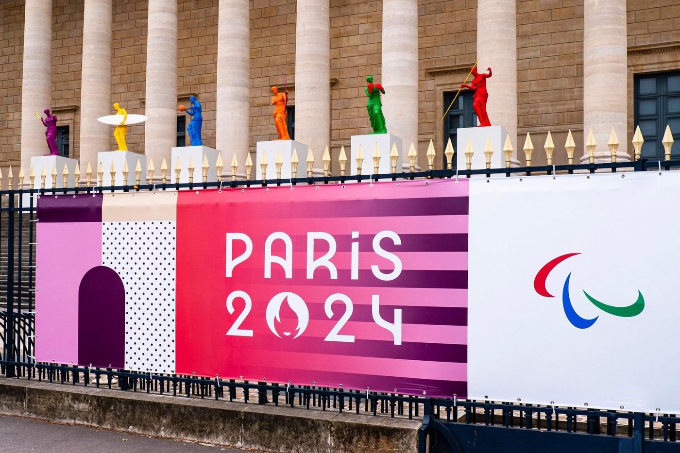 Prime de până la 1.500 de euro pentru funcţionarii publici care sunt implicați în Jocurile Olimpice Paris 2024