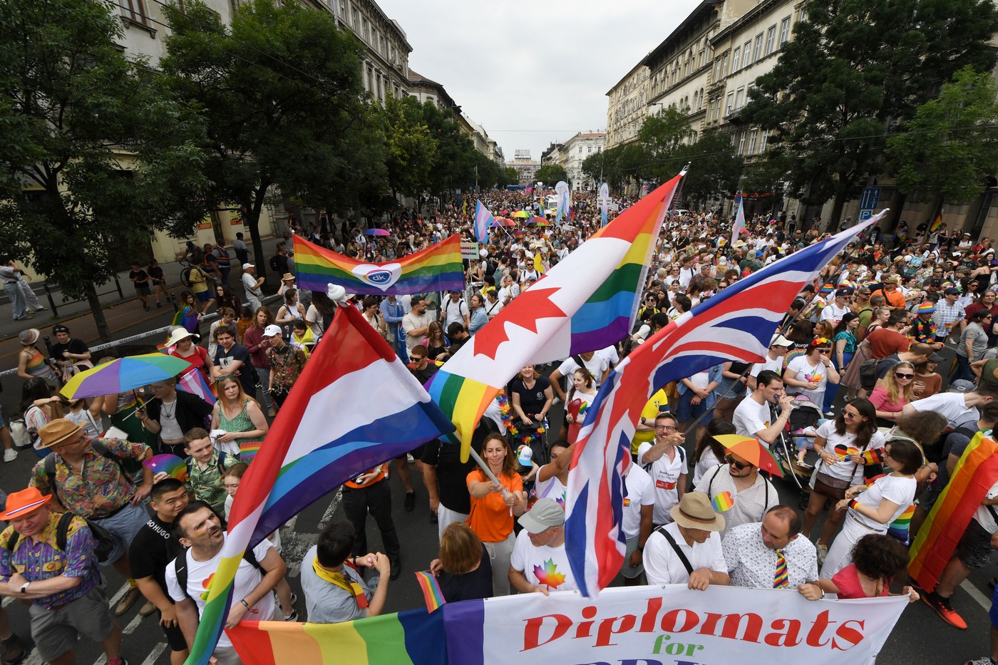 Parada Budapest Pride: Mii de oameni au denunțat politicile anti-LGBTQ+ impuse de guvernul lui Viktor Orban