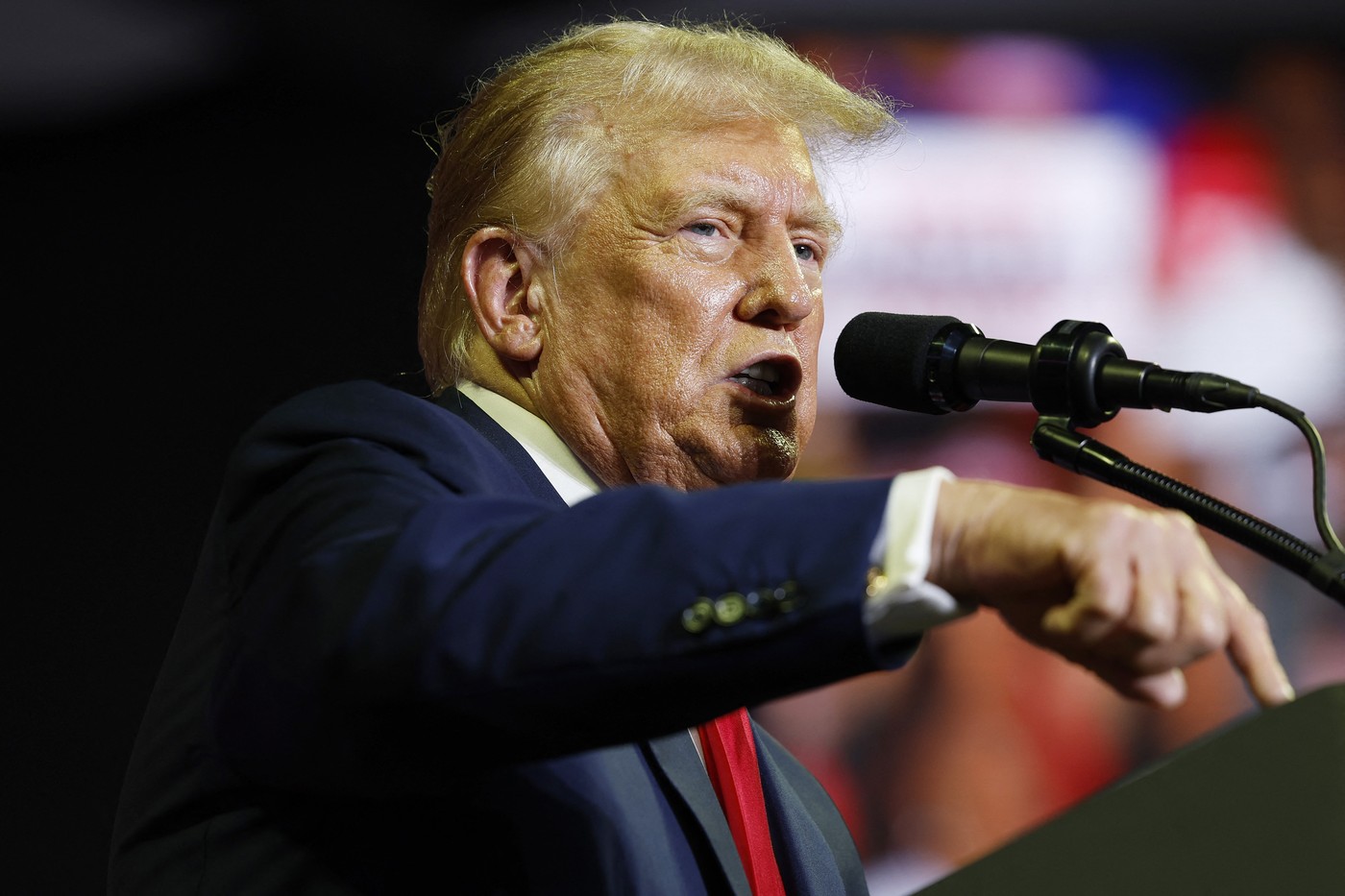 Donald Trump vrea să câștige voturile creștinilor și alegătorilor de culoare din Philadelphia: Joe Biden vă minte