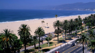 Palisades Park overlooking a long stretch of sandy beaches in Santa Monica, California, USA