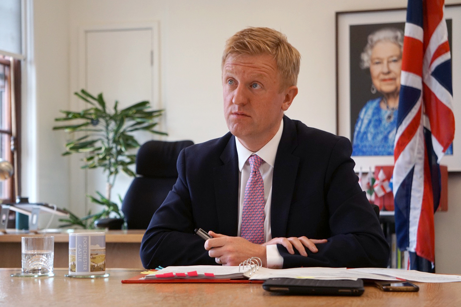 Reacția vicepremierului britanic după dezvăluirile privind posibila implicare a Rusiei în viitoarele alegeri din Regatul Unit