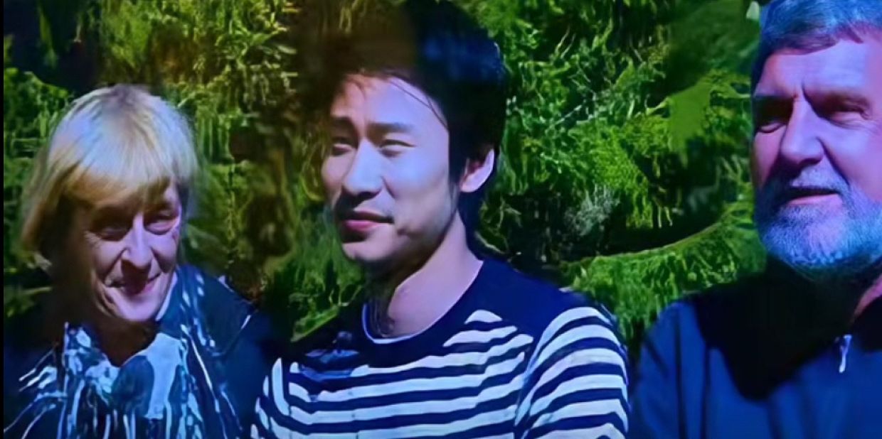 Un copil pierdut acum 28 de ani într-o gară chineză și adoptat în Olanda începe să-și caute părinții și face o descoperire tulburătoare