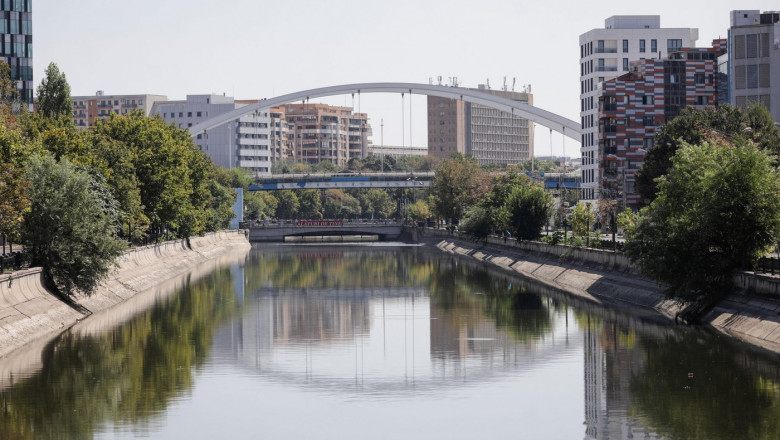 bucuresti pod peste dambovita